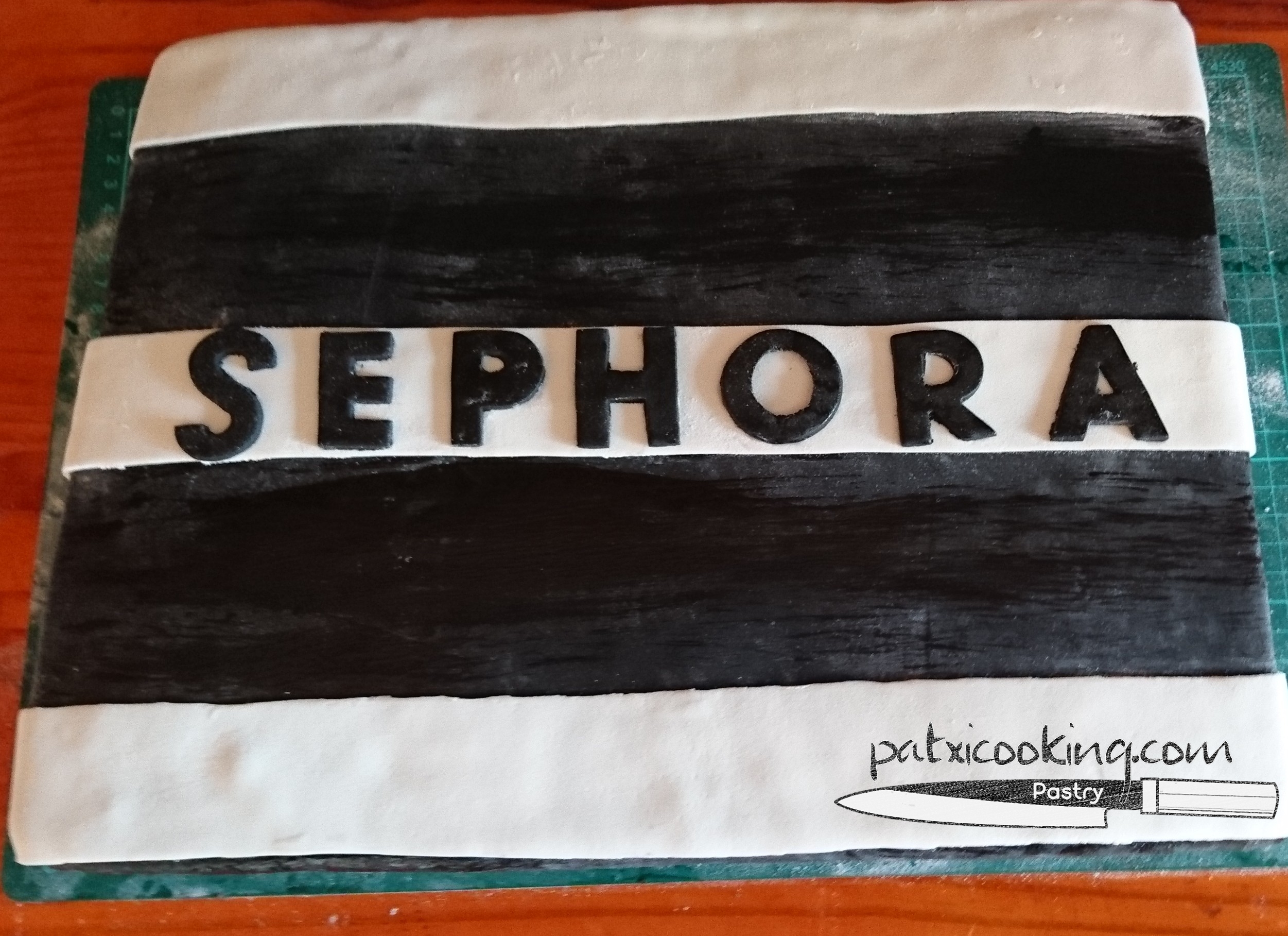 Tarta para la empresa Sephora